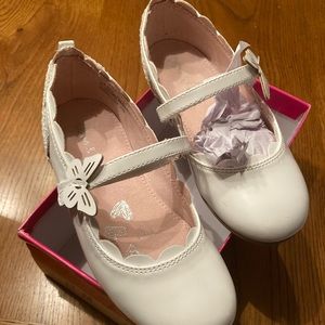 Beautiful Olive & Edie white dress shoes! Ready for Easter!